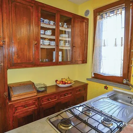 Four-bedroom Holiday In Citerna