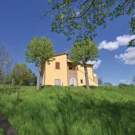 Дом отдыха Four-bedroom Holiday In