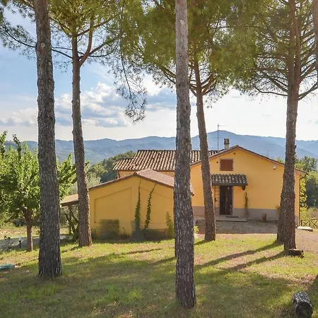 Four-bedroom Holiday In Citerna