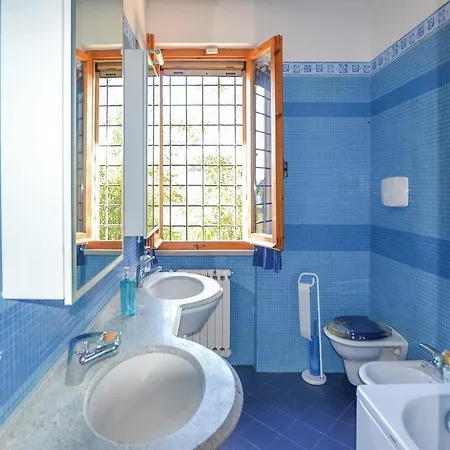 Four-bedroom Holiday In Дом отдыха