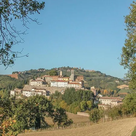 Four-bedroom Holiday In Citerna